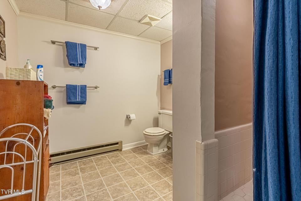 Photo #37: 196 Crestview Drive