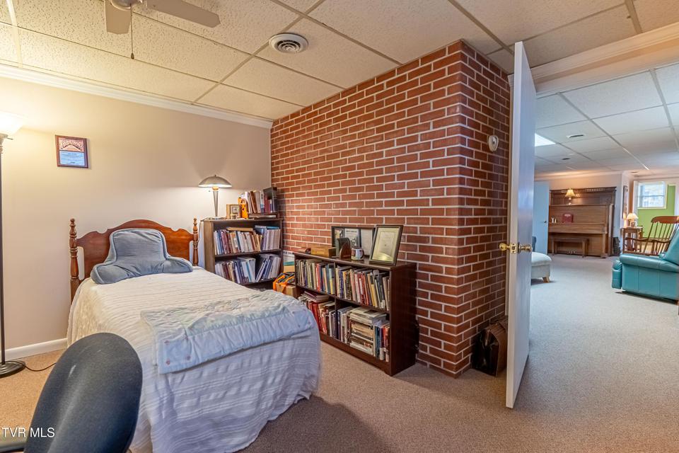 Photo #46: 196 Crestview Drive