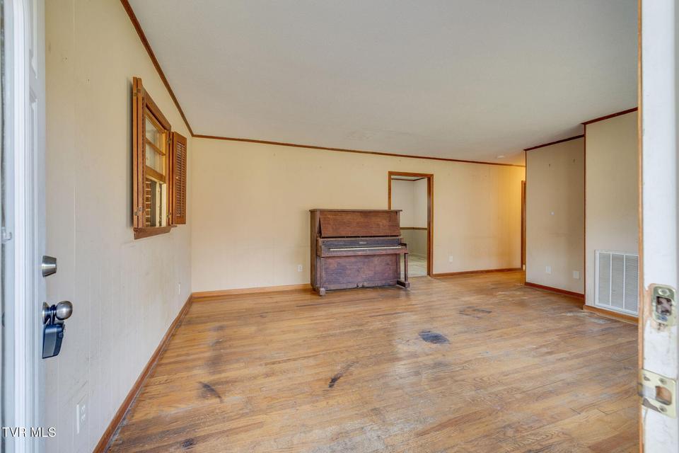 Photo #6: 118 Sunny Acres 