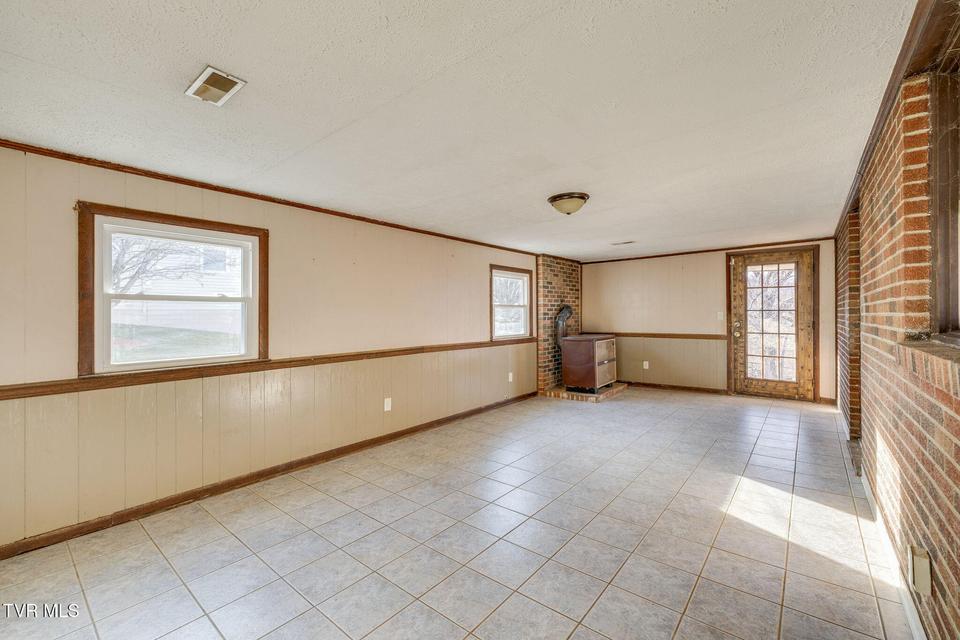 Photo #15: 118 Sunny Acres 