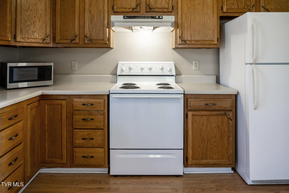 Photo #15: 185 Davy Crockett Drive