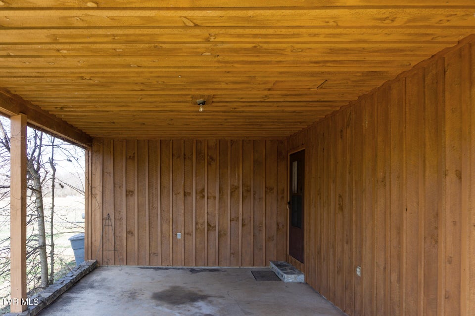 Photo #33: 185 Davy Crockett Drive