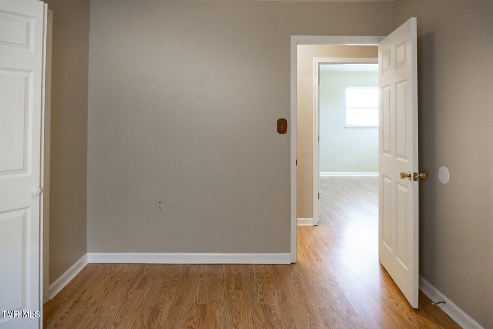 Photo #23: 185 Davy Crockett Drive