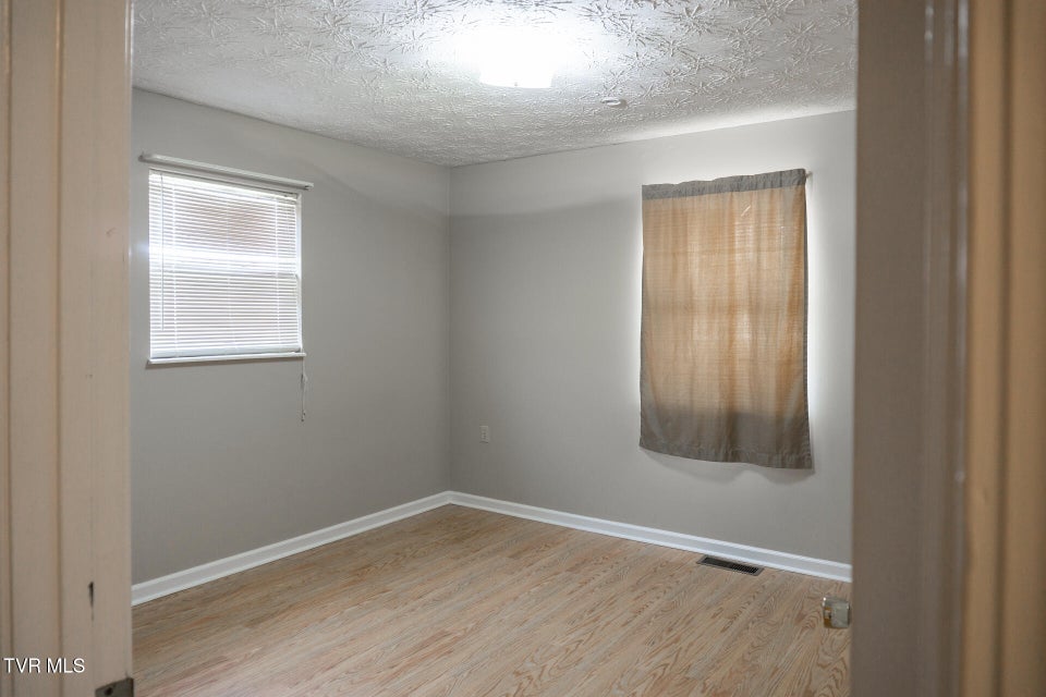 Photo #20: 185 Davy Crockett Drive