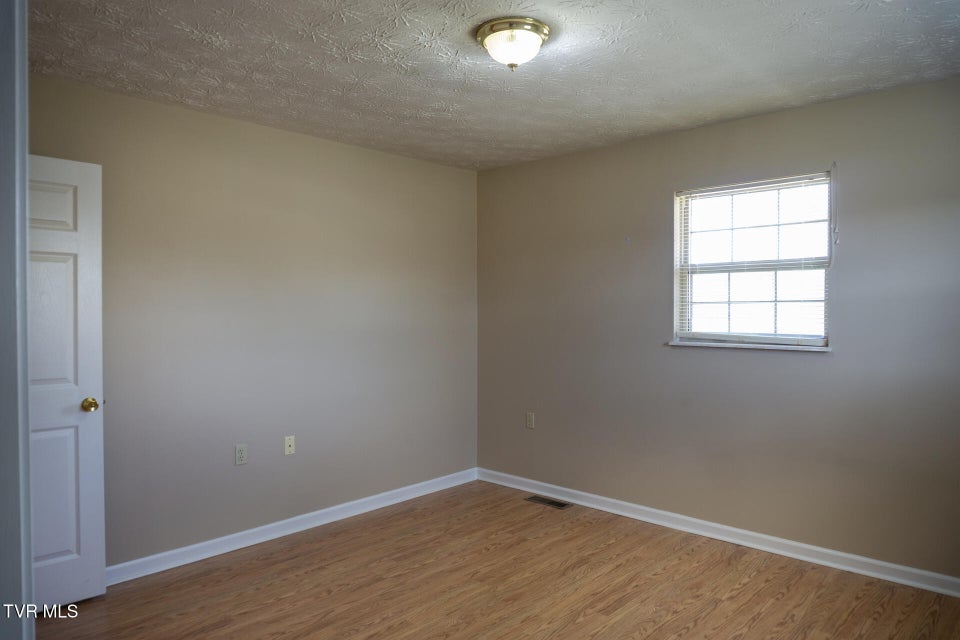 Photo #24: 185 Davy Crockett Drive