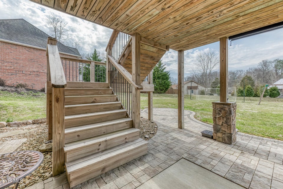 Photo #65: 480 Manchester Place