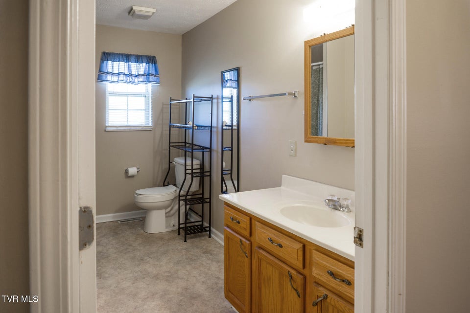 Photo #25: 185 Davy Crockett Drive