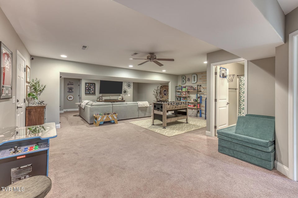 Photo #49: 480 Manchester Place