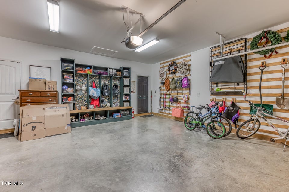 Photo #53: 480 Manchester Place