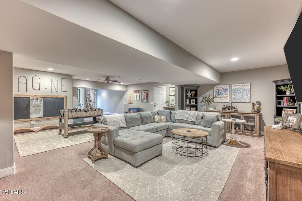 Photo #39: 480 Manchester Place