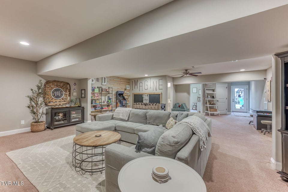 Photo #42: 480 Manchester Place