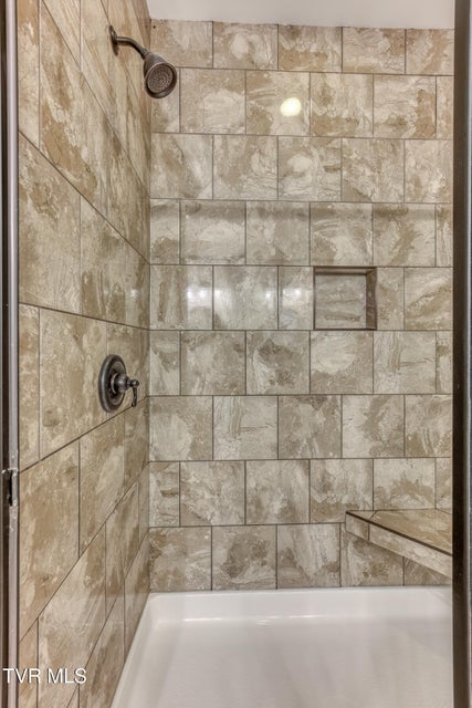 Photo #28: 480 Manchester Place