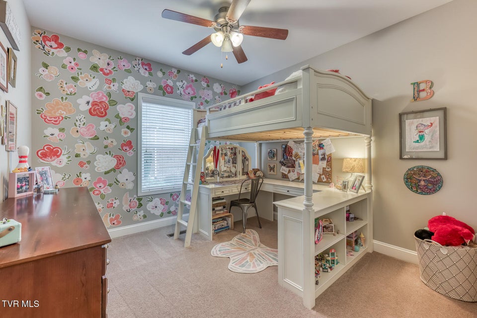 Photo #32: 480 Manchester Place