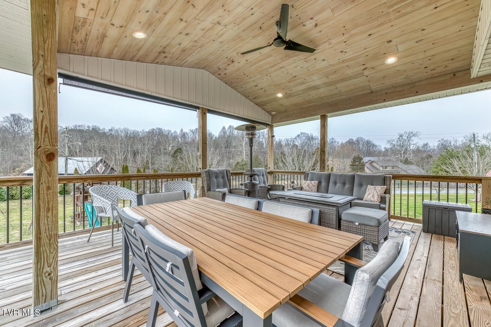 Photo #34: 480 Manchester Place