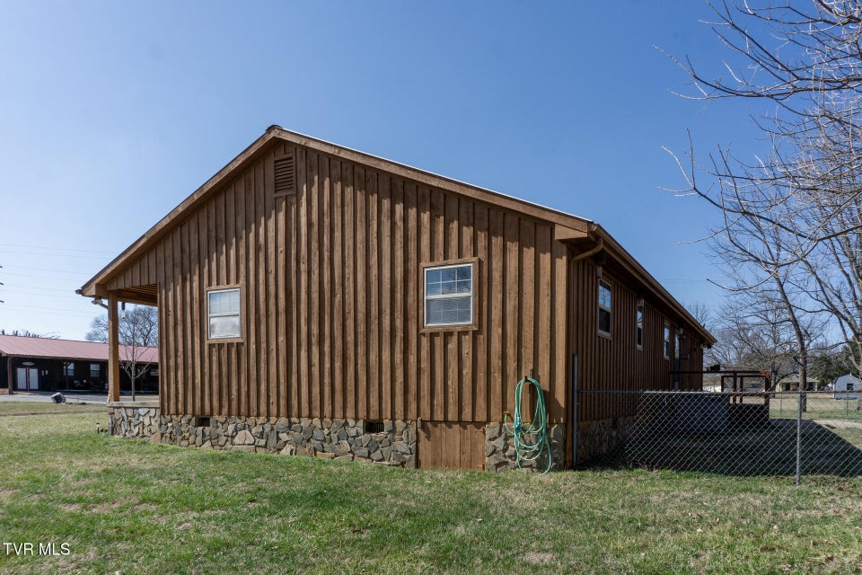 Photo #36: 185 Davy Crockett Drive