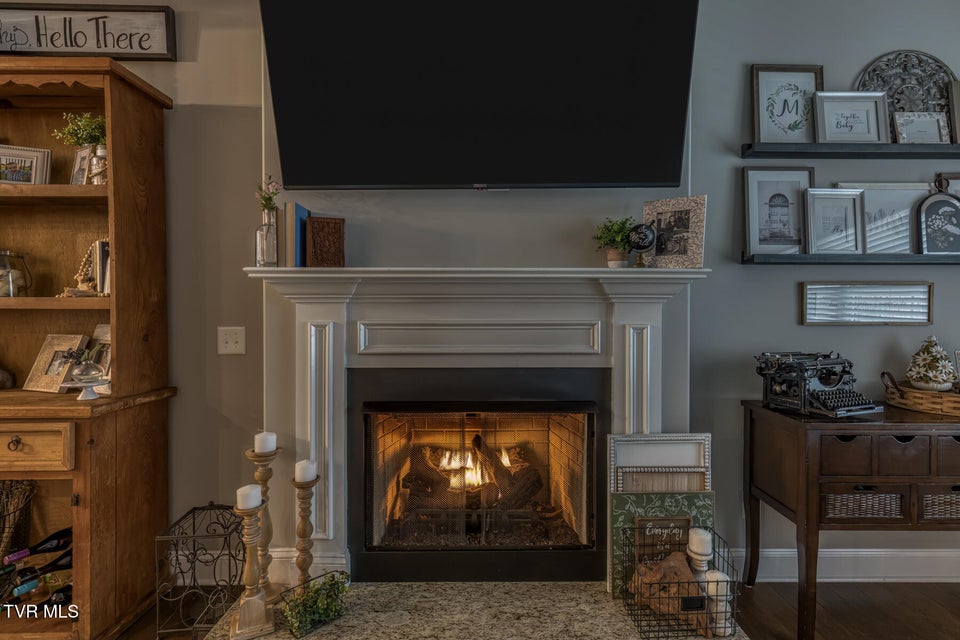 Photo #10: 480 Manchester Place