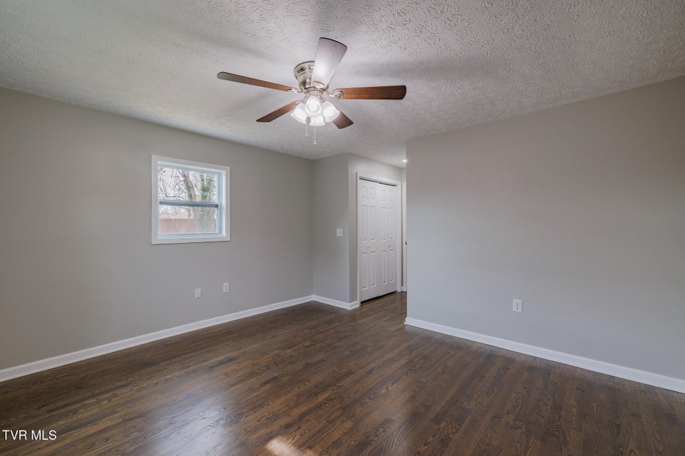 Photo #20: 1621 Fairfield Avenue