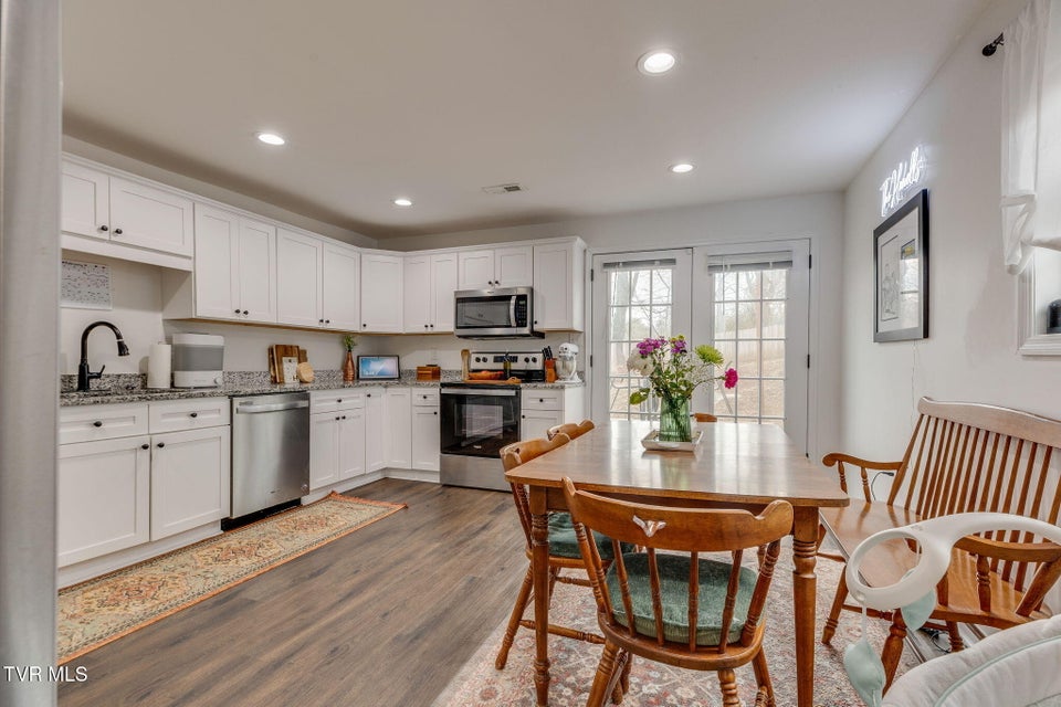 Photo #7: 2526 Park Avenue