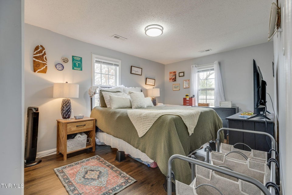 Photo #10: 2526 Park Avenue