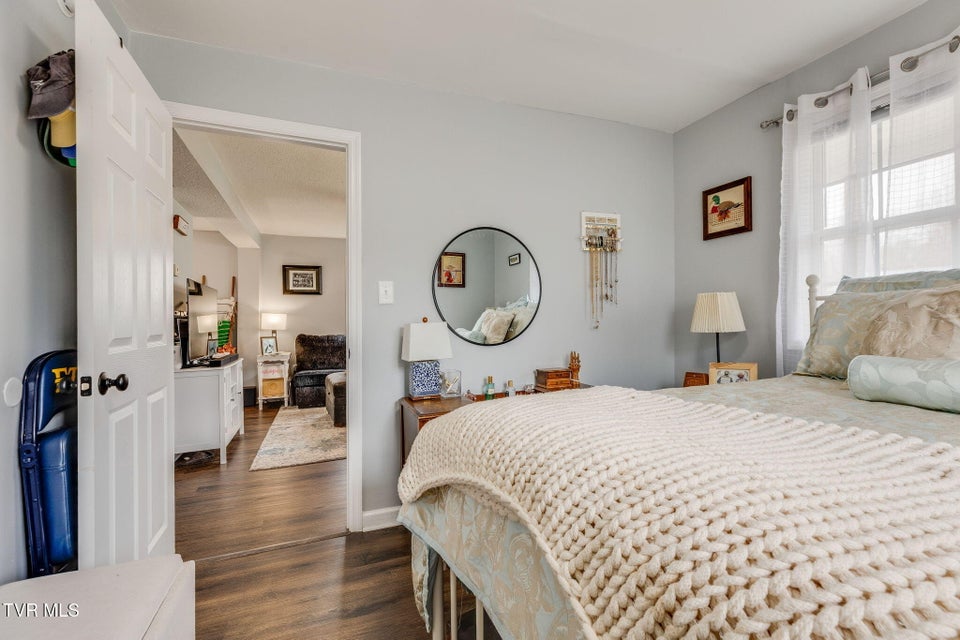 Photo #15: 2526 Park Avenue