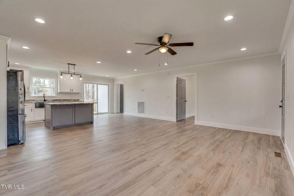 Photo #6: 137 Madeline Lane