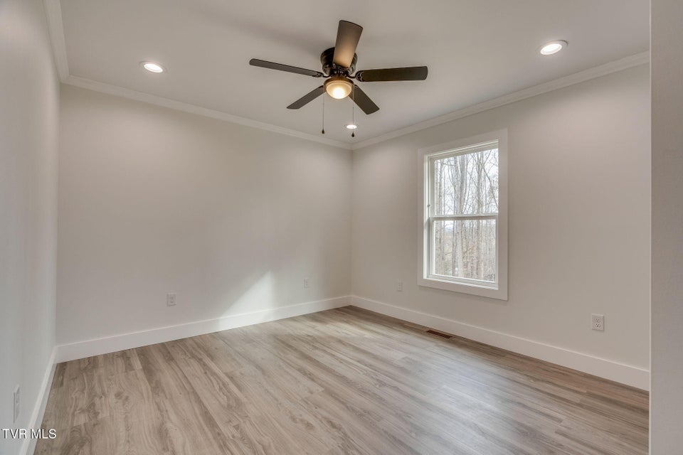 Photo #14: 137 Madeline Lane