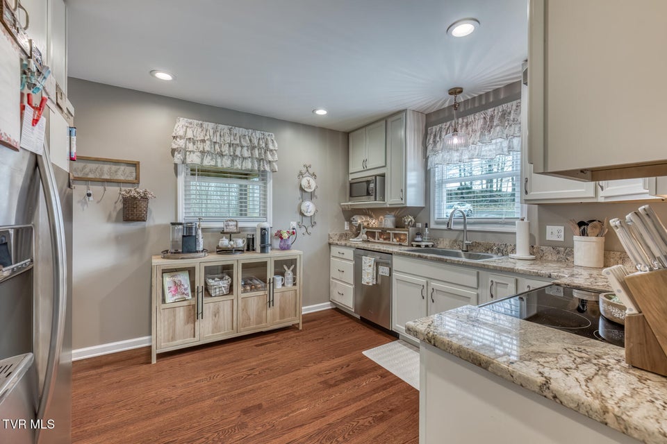 Photo #10: 105 Eastern Star Road