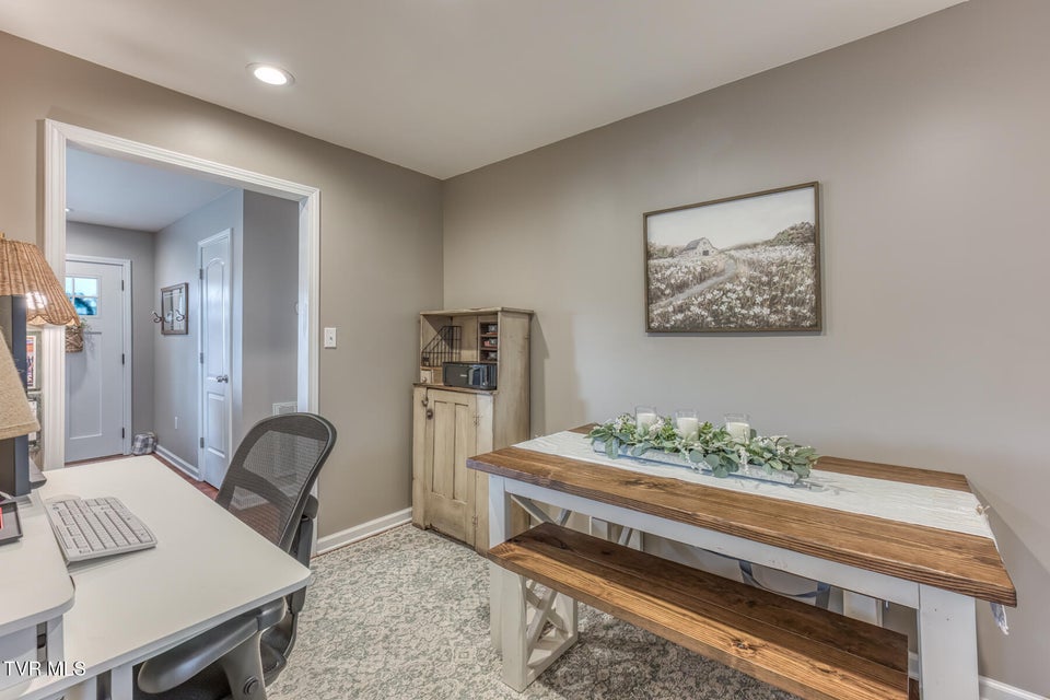 Photo #15: 105 Eastern Star Road