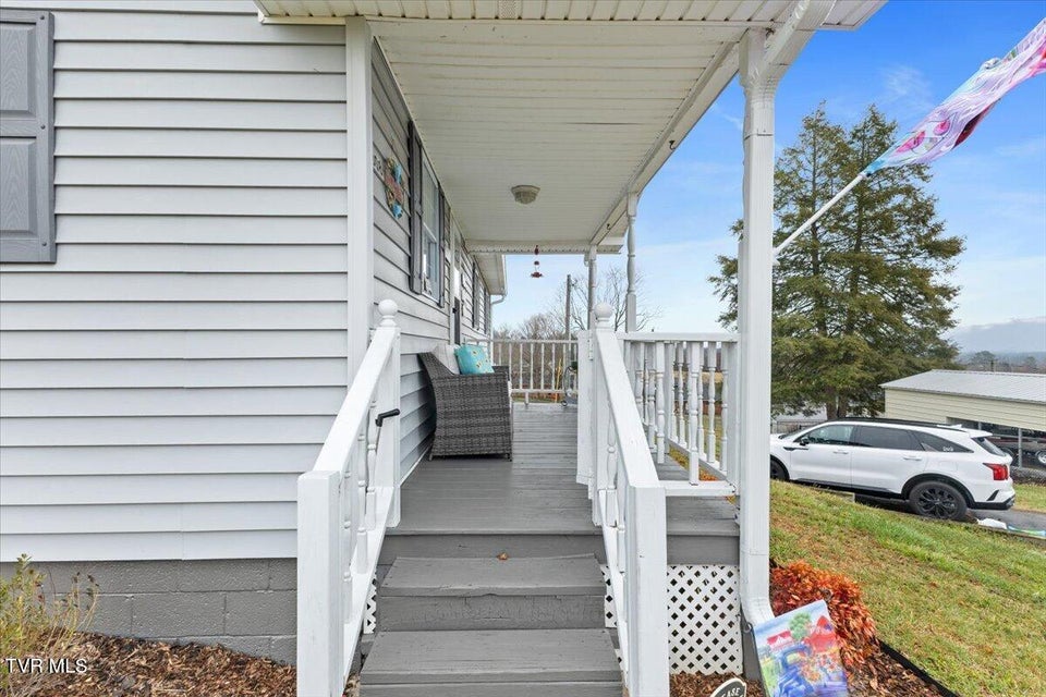 Photo #14: 308 Hunt Avenue