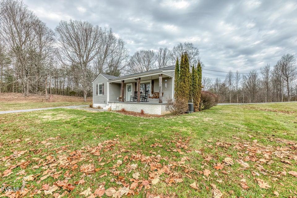 Photo #33: 105 Eastern Star Road