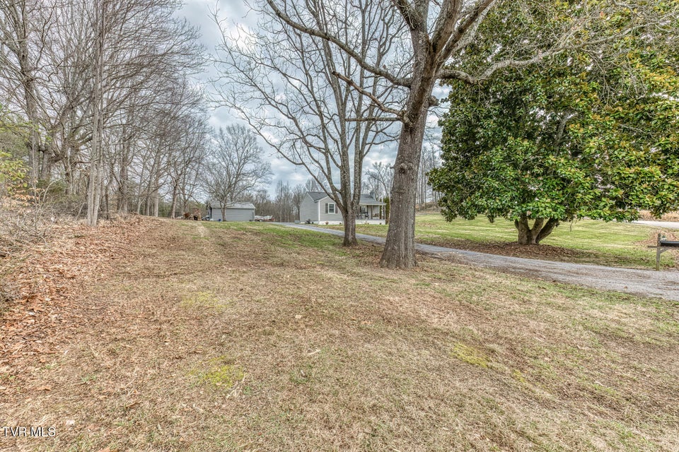 Photo #41: 105 Eastern Star Road