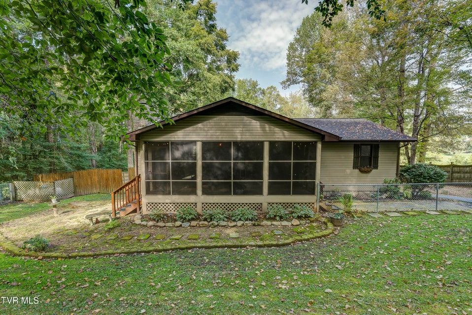 Photo #3: 589 Headtown Road