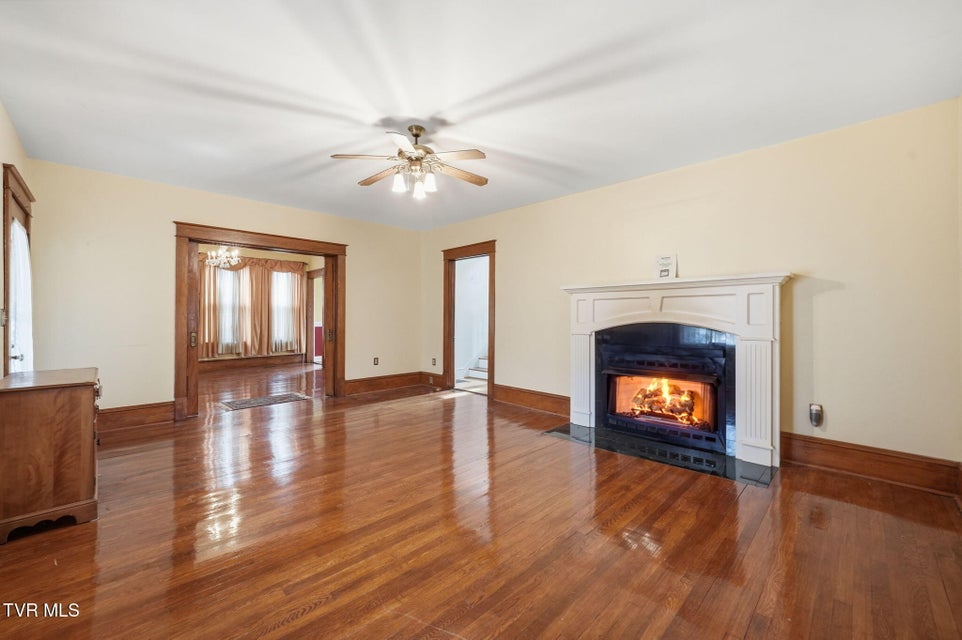 Photo #27: 1221 Sullivan Street