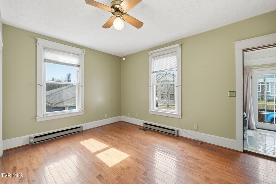 Photo #29: 1221 Sullivan Street