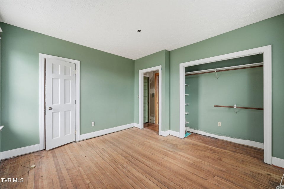 Photo #44: 1221 Sullivan Street