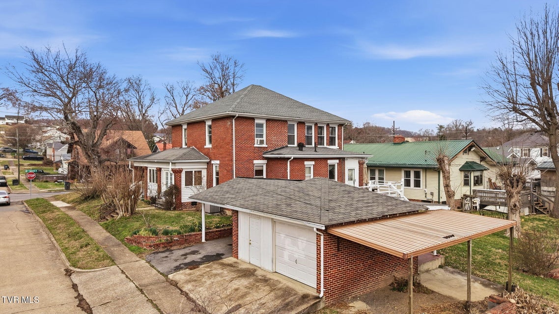 Photo #7: 1221 Sullivan Street