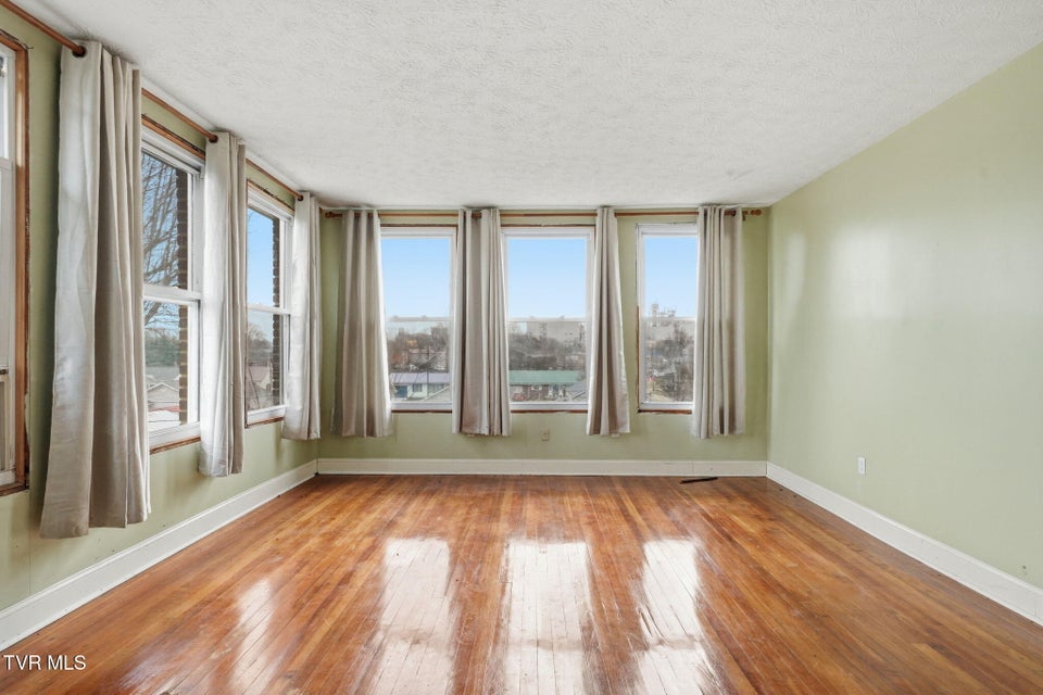 Photo #39: 1221 Sullivan Street