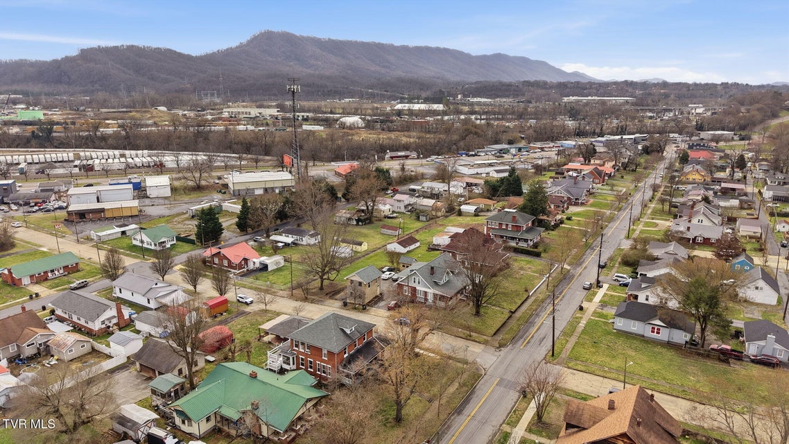 Photo #52: 1221 Sullivan Street