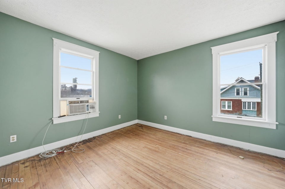 Photo #45: 1221 Sullivan Street