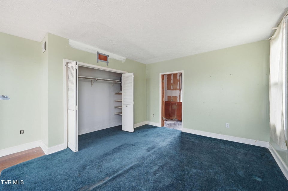 Photo #37: 1221 Sullivan Street