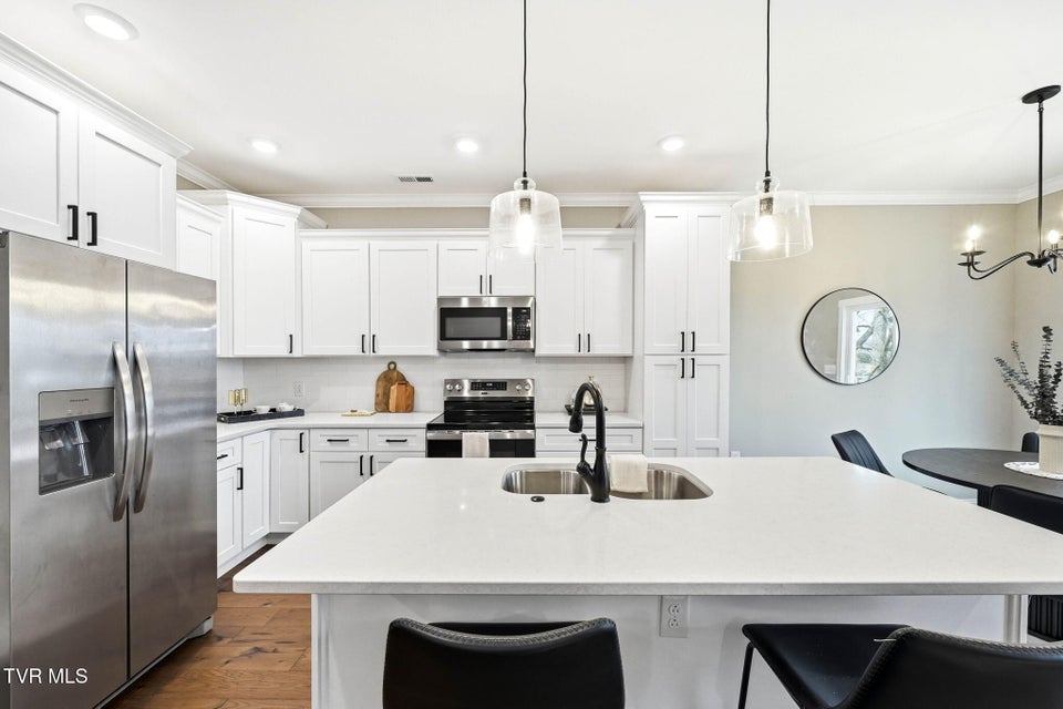 Photo #8: 323 Piper Glen Glen