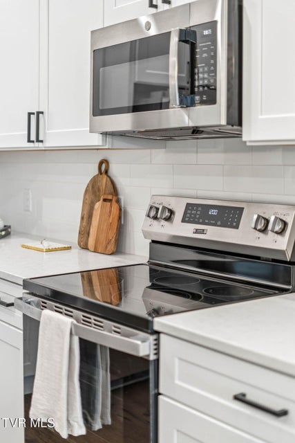 Photo #12: 323 Piper Glen Glen