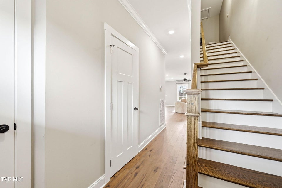 Photo #14: 323 Piper Glen Glen