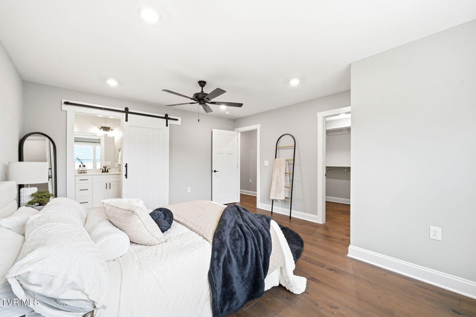 Photo #16: 323 Piper Glen Glen