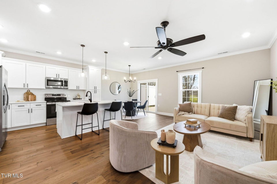 Photo #4: 323 Piper Glen Glen