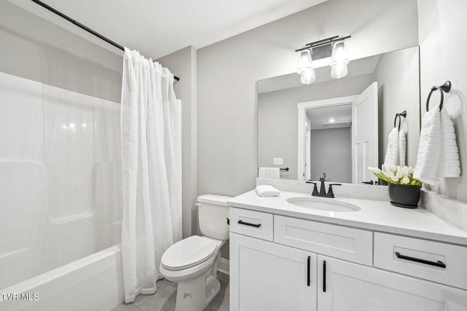 Photo #28: 323 Piper Glen Glen