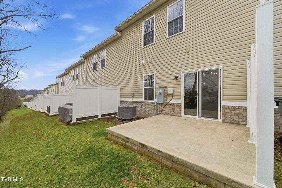 Photo #36: 323 Piper Glen Glen