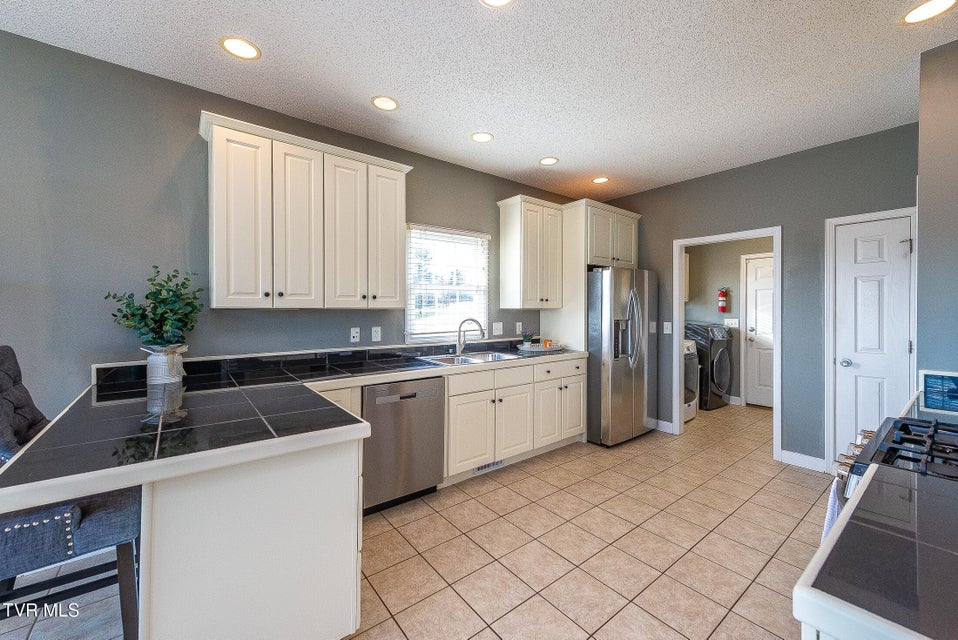 Photo #14: 179 Cindy Anne Drive