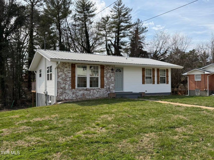 Photo #3: 114 Mayor Avenue