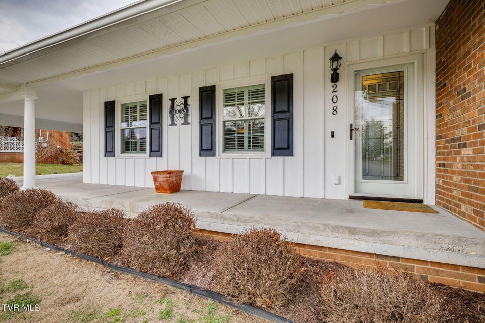 Photo #4: 208 Bonita Drive